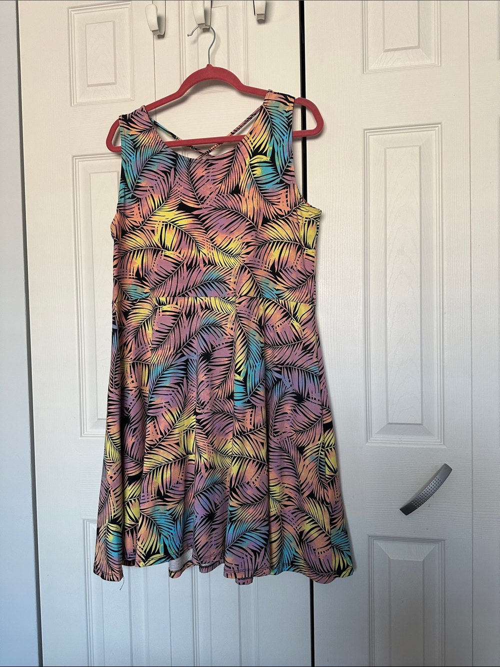Tropical Leaf Sleeveless Mini Dress in Multicolor